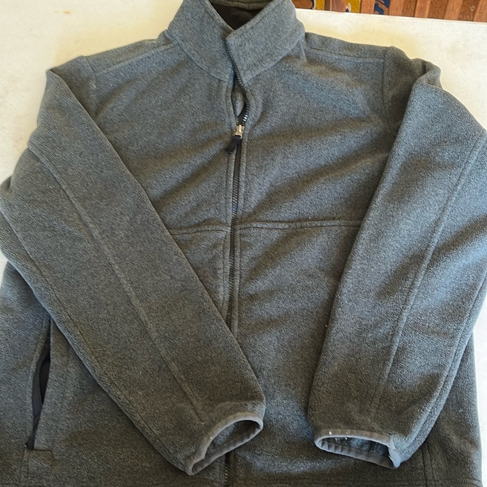 Lands End polartech aircore200 men’s jacket.
